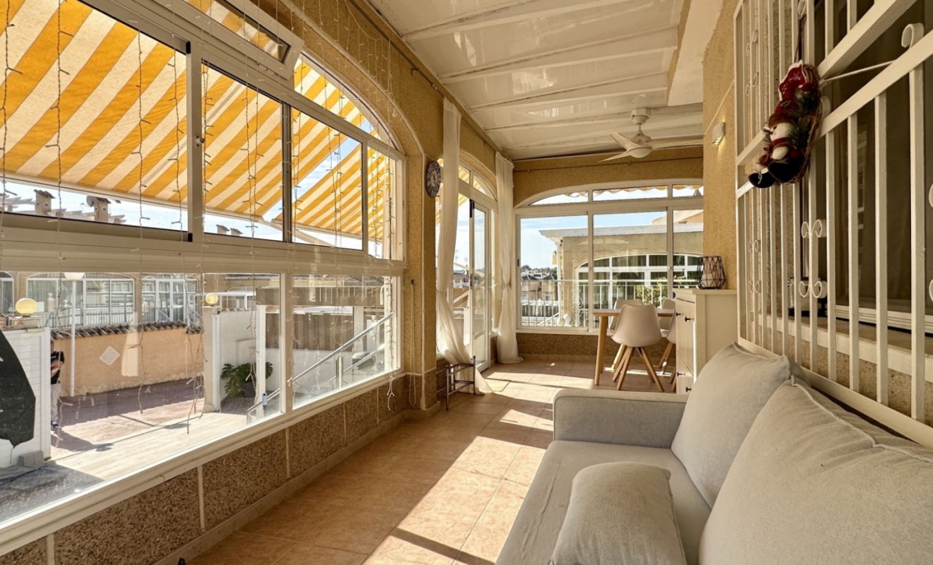 Wederverkoop - Detached villa - Orihuela Costa - Los Dolses