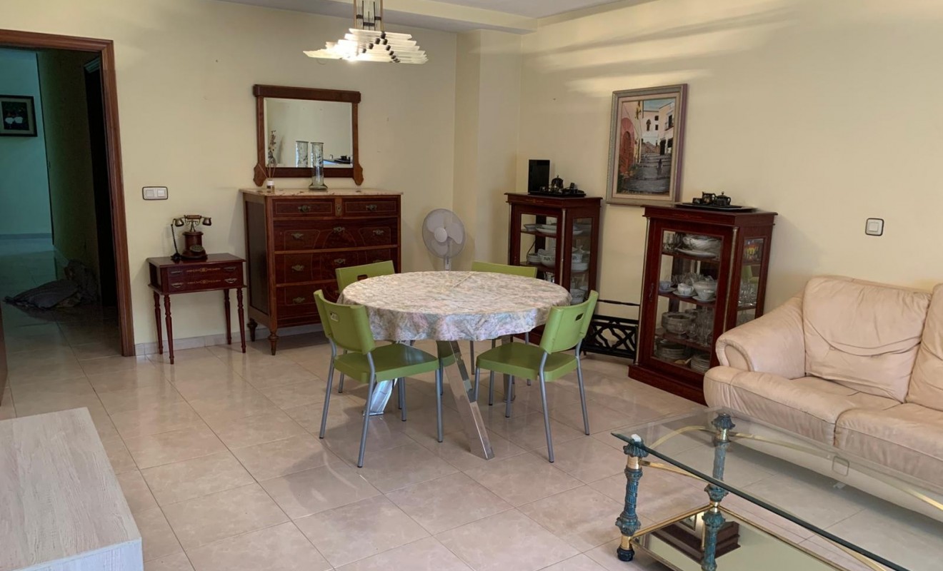 Revente - Apartment / flat - Alfas del Pí