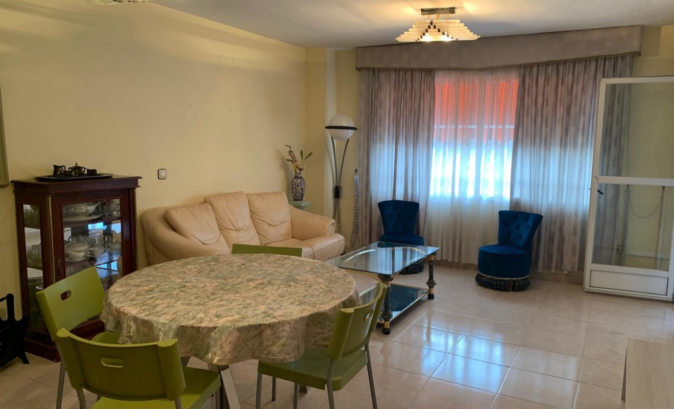 Revente - Apartment / flat - Alfas del Pí