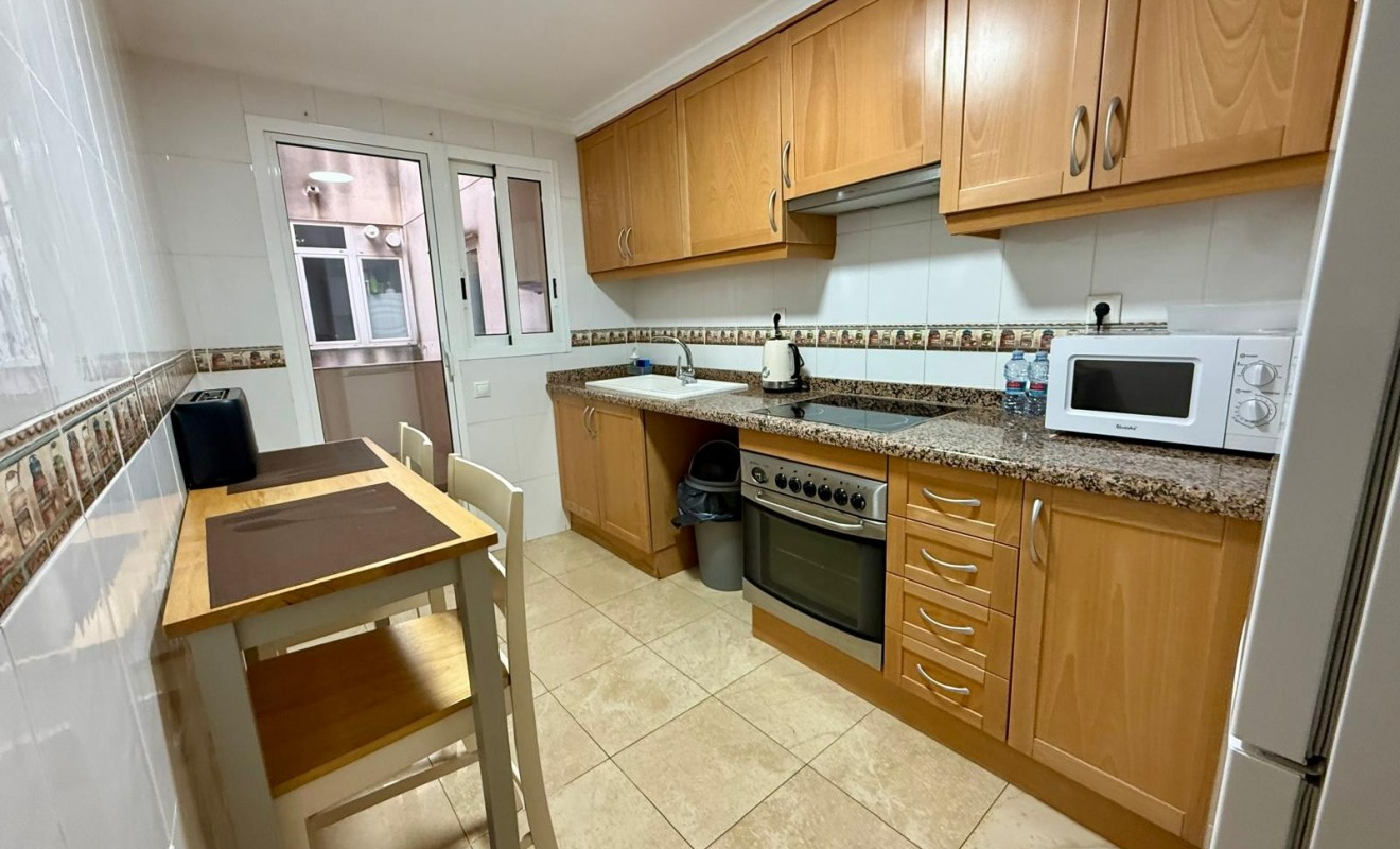 Wederverkoop - Apartment / flat - Denia - Center