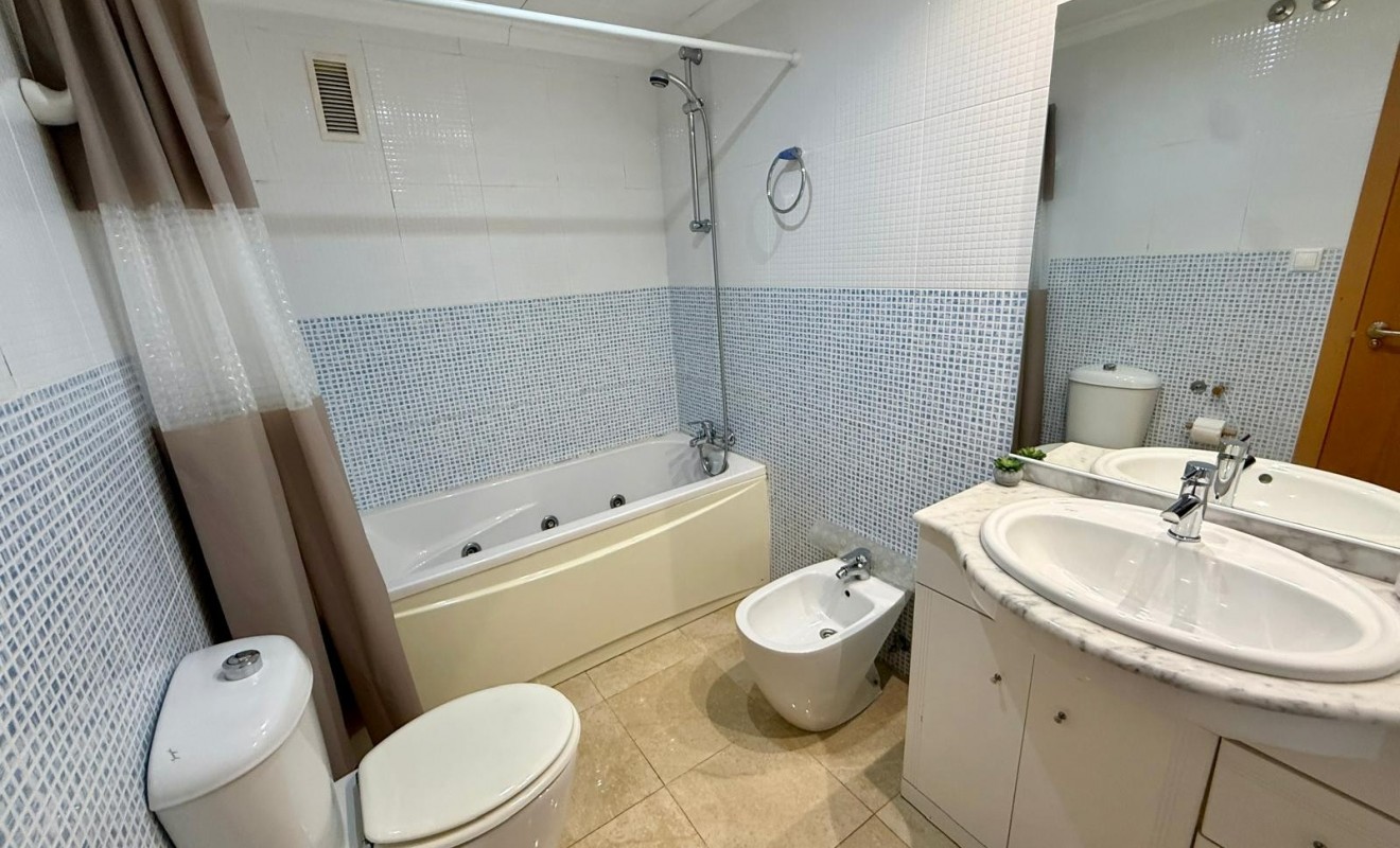 Wederverkoop - Apartment / flat - Denia - Center