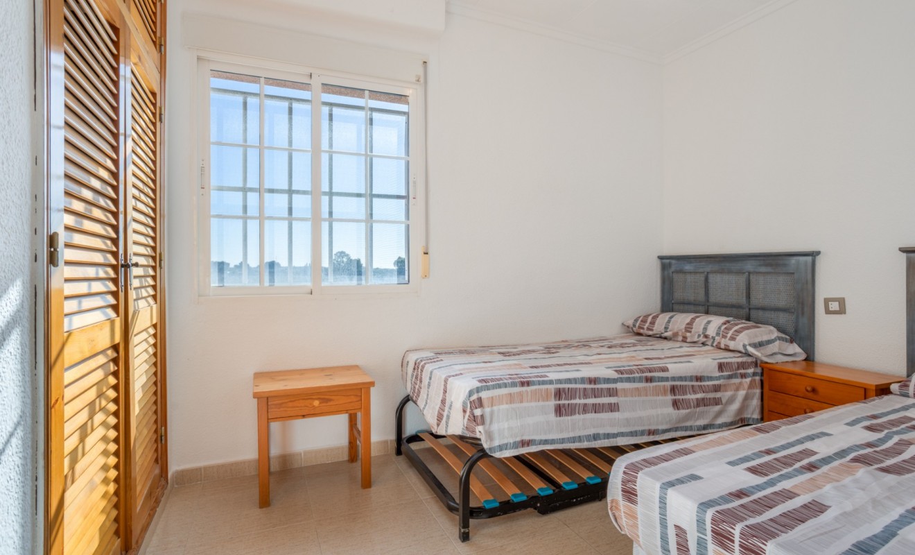 Sale - Detached villa - Torrevieja - Urbanización San Luis