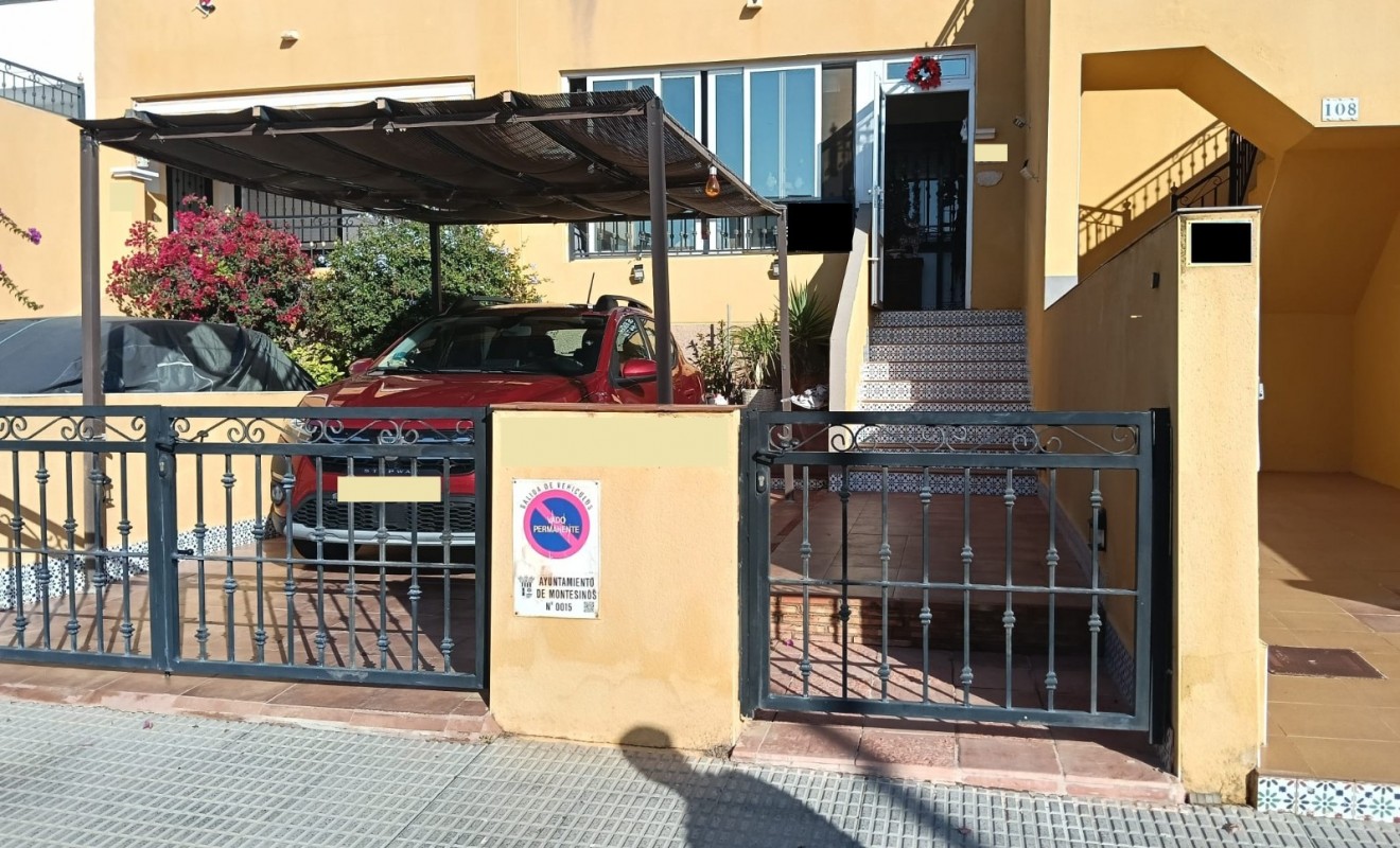 Sale - Apartment flat - Los Montesinos - La herrada