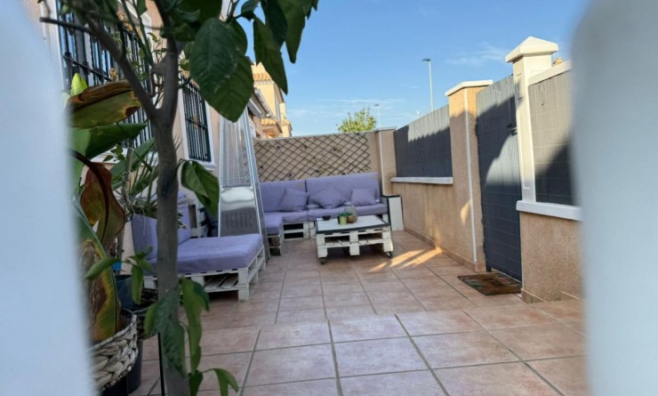 Sale - Semi-detached Villa - Torre de la Horadada