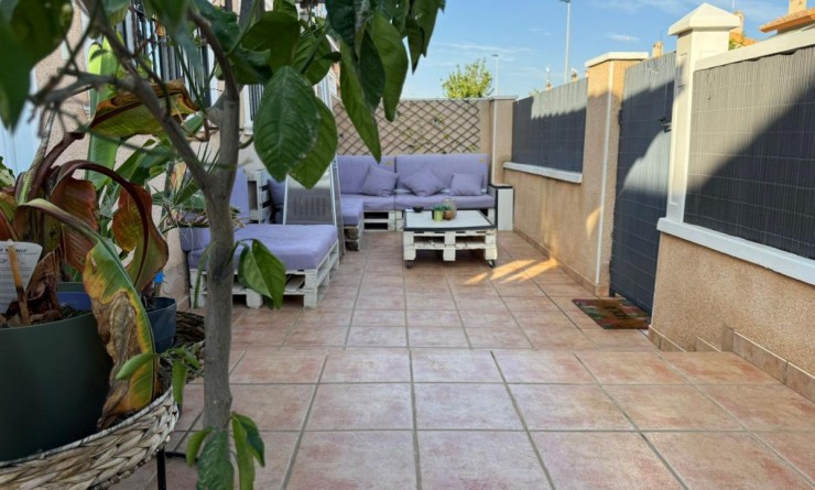 Sale - Semi-detached Villa - Torre de la Horadada