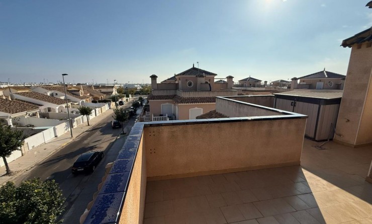Sale - Semi-detached Villa - Torre de la Horadada