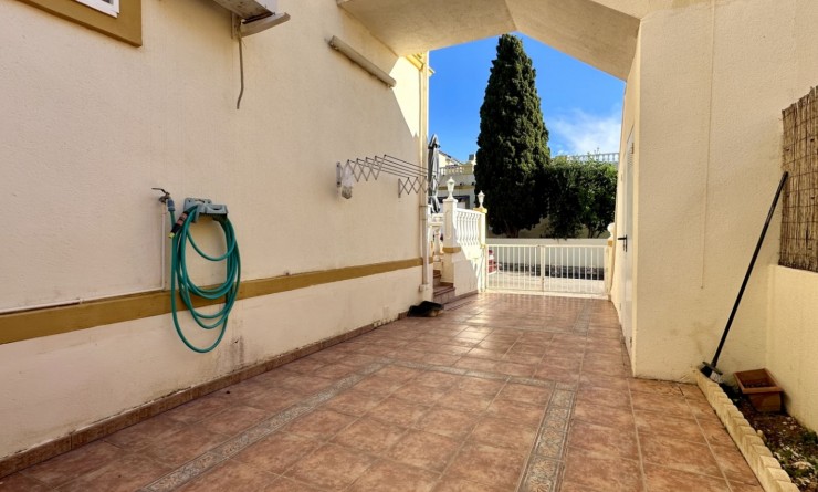 Sale - Bungalow - Orihuela Costa - Playa Flamenca