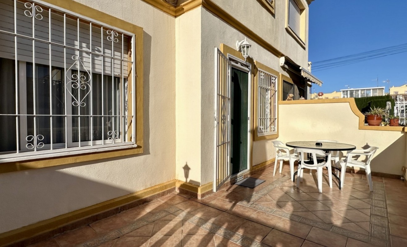 Sale - Bungalow - Orihuela Costa - Playa Flamenca