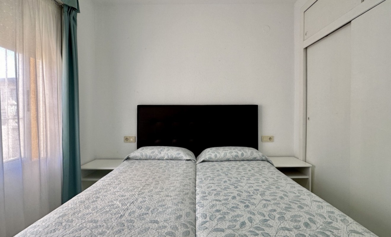 Sale - Bungalow - Orihuela Costa - Playa Flamenca