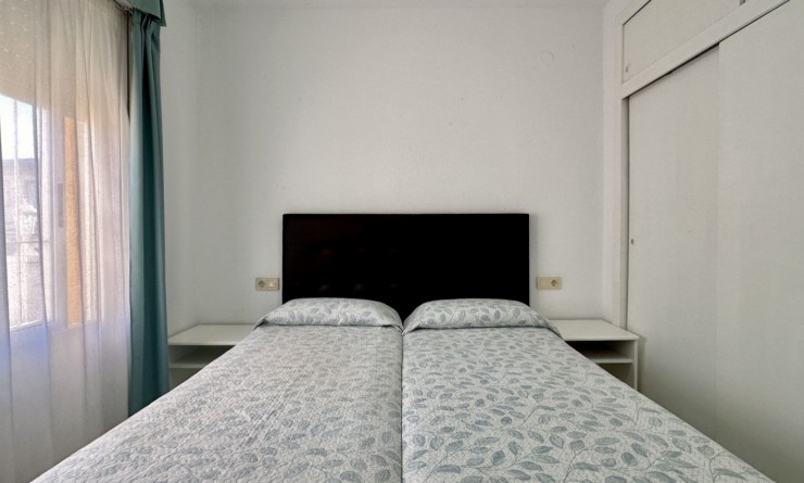 Sale - Bungalow - Orihuela Costa - Playa Flamenca