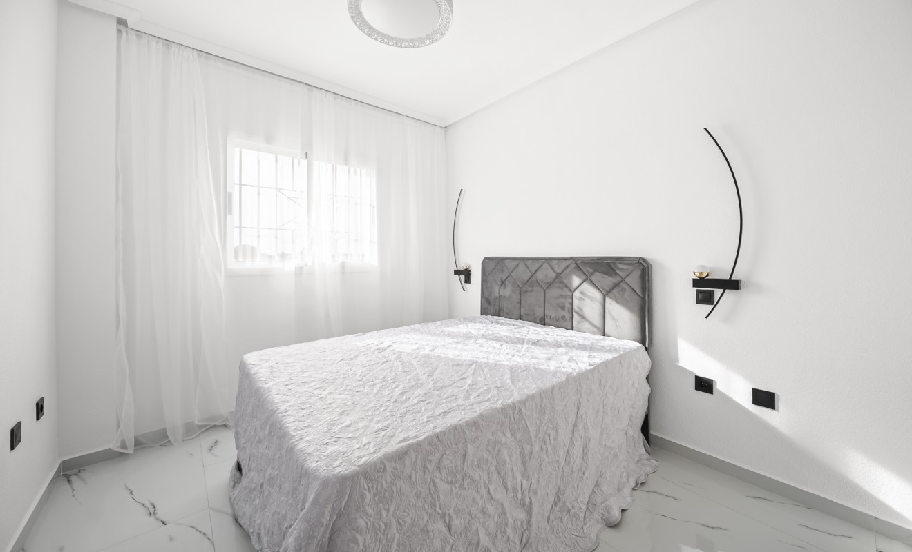 Sale - Apartamento - Orihuela Costa - Playa Flamenca