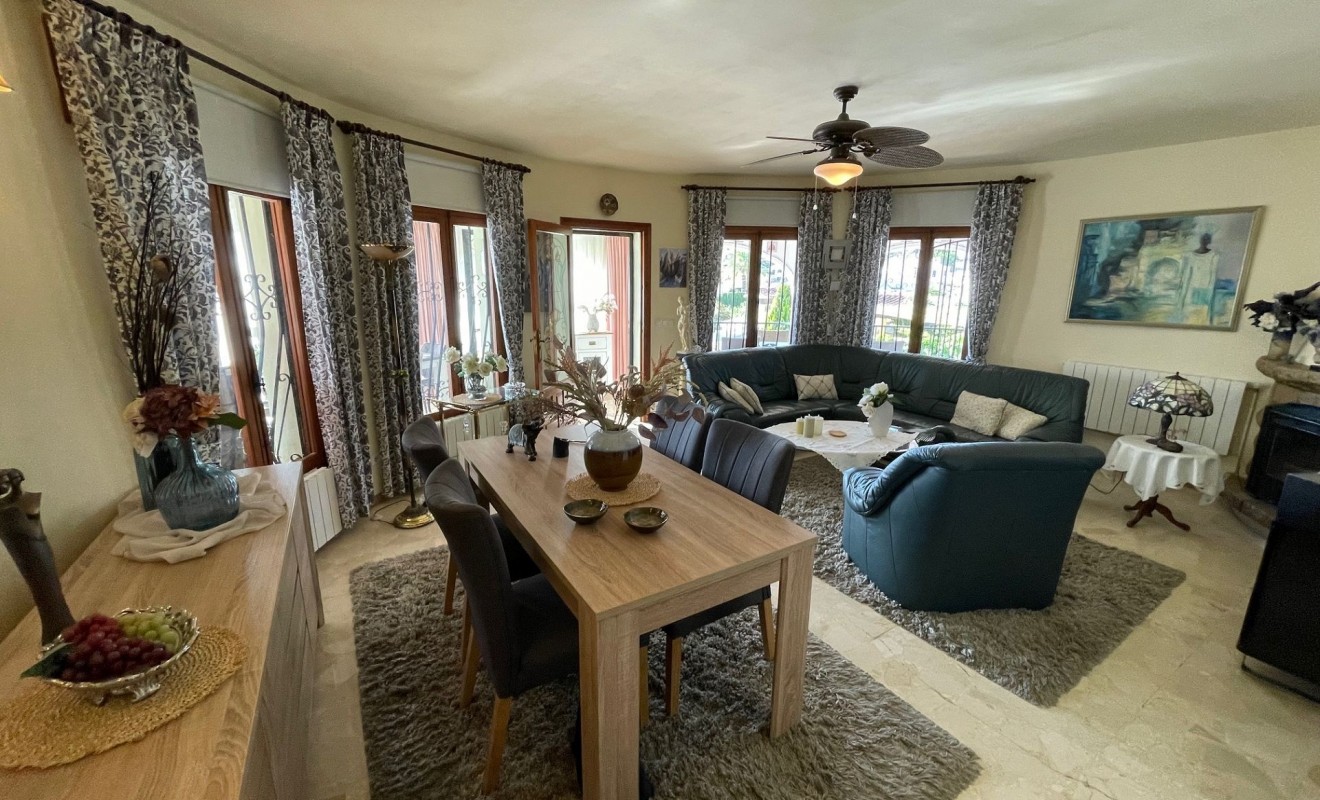 Wederverkoop - Detached villa - l'Alfas del Pi