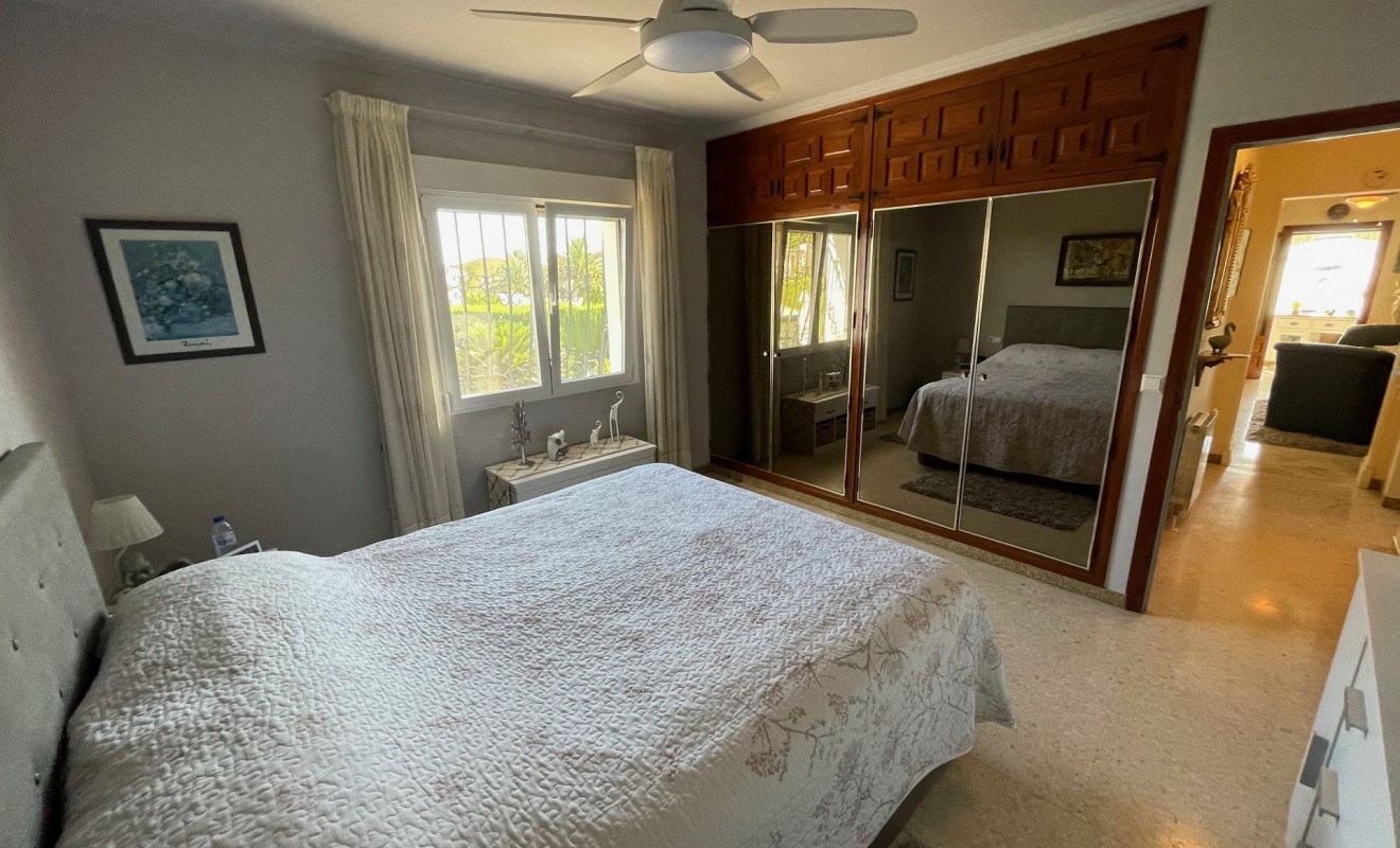 Wederverkoop - Detached villa - l'Alfas del Pi