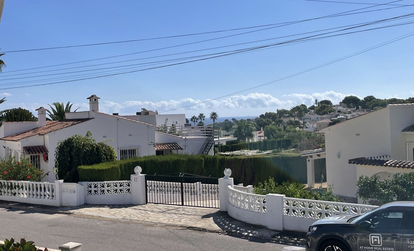 Wederverkoop - Detached villa - l'Alfas del Pi