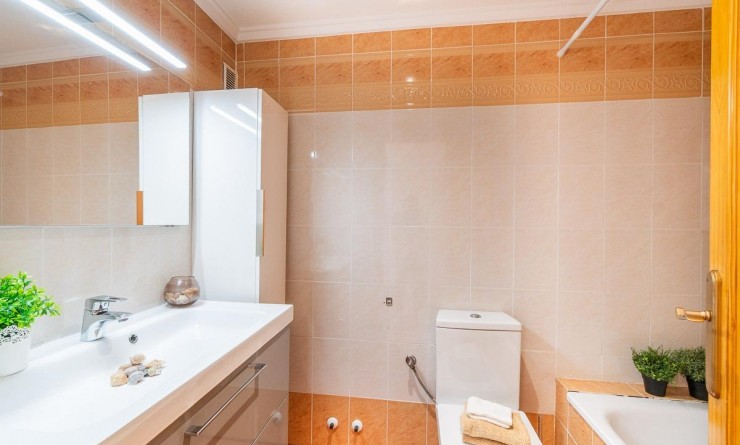 Wederverkoop - Rijwoning - Torrevieja - El limonar