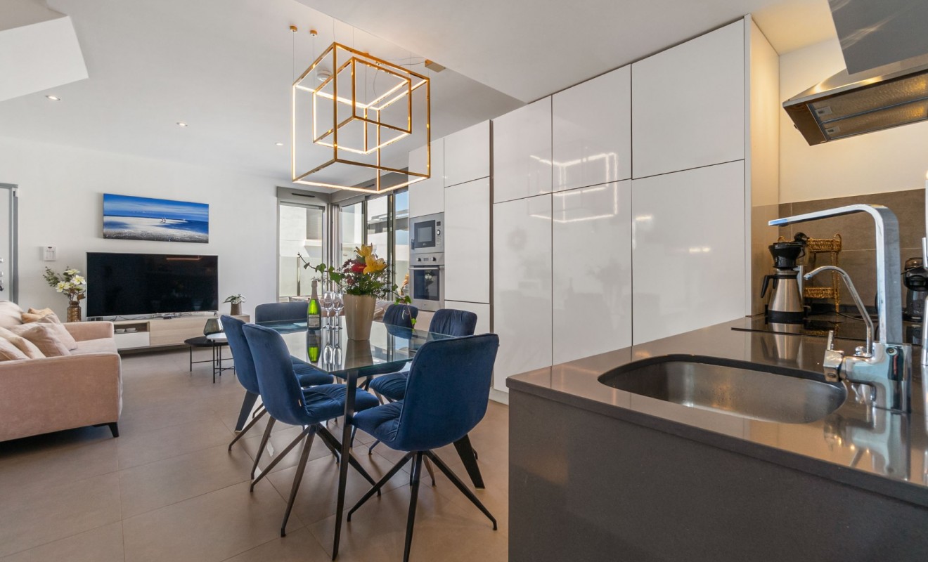 Sale - Villa - Orihuela Costa - Villamartín