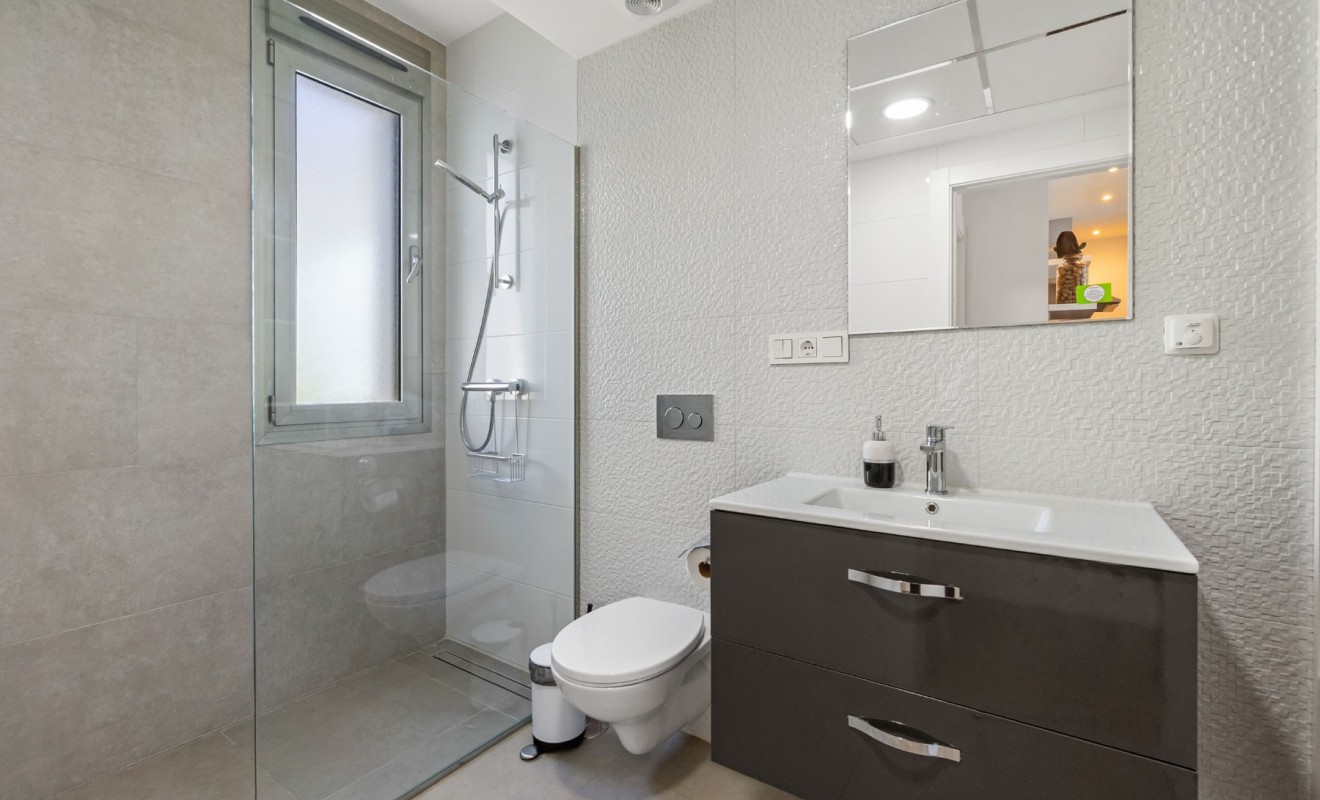 Sale - Villa - Orihuela Costa - Villamartín