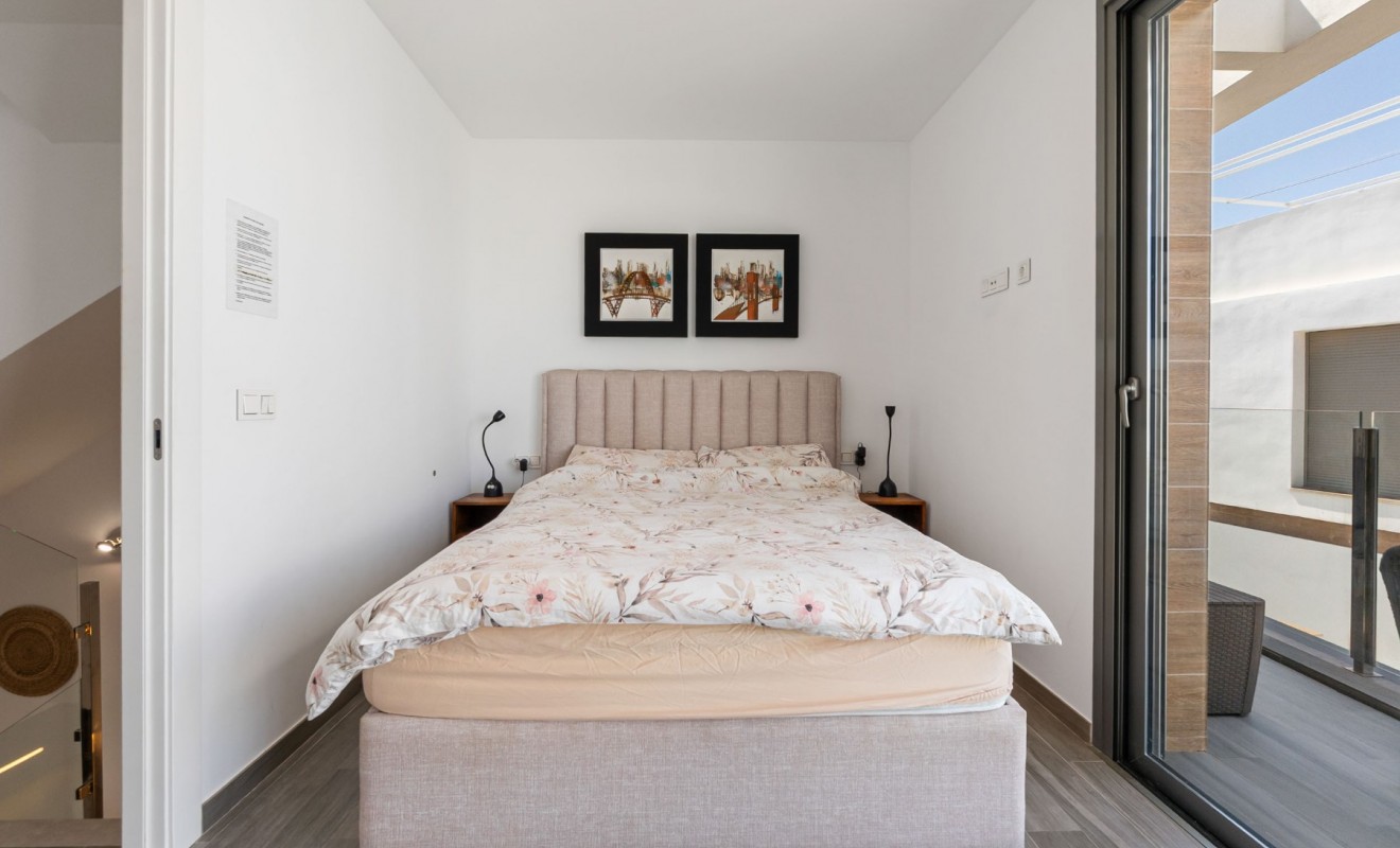 Sale - Villa - Orihuela Costa - Villamartín