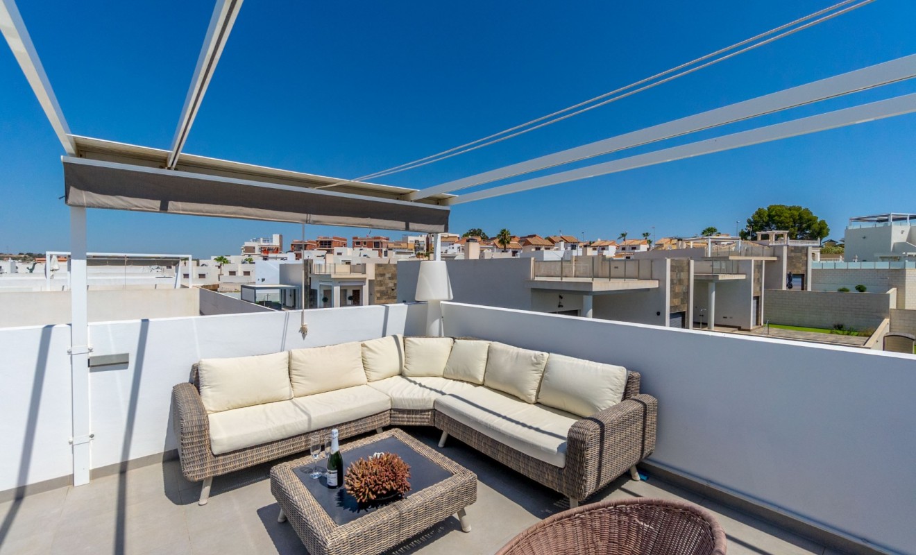 Sale - Villa - Orihuela Costa - Villamartín