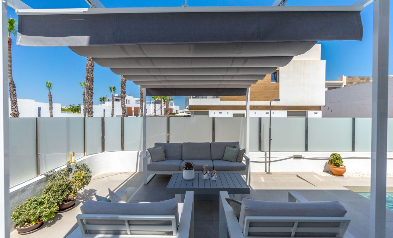 Sale - Villa - Orihuela Costa - Villamartín