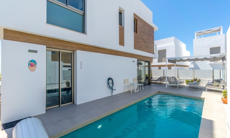 Sale - Villa - Orihuela Costa - Villamartín