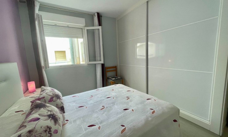 Sale - Apartment - Torrevieja - Playa del Cura