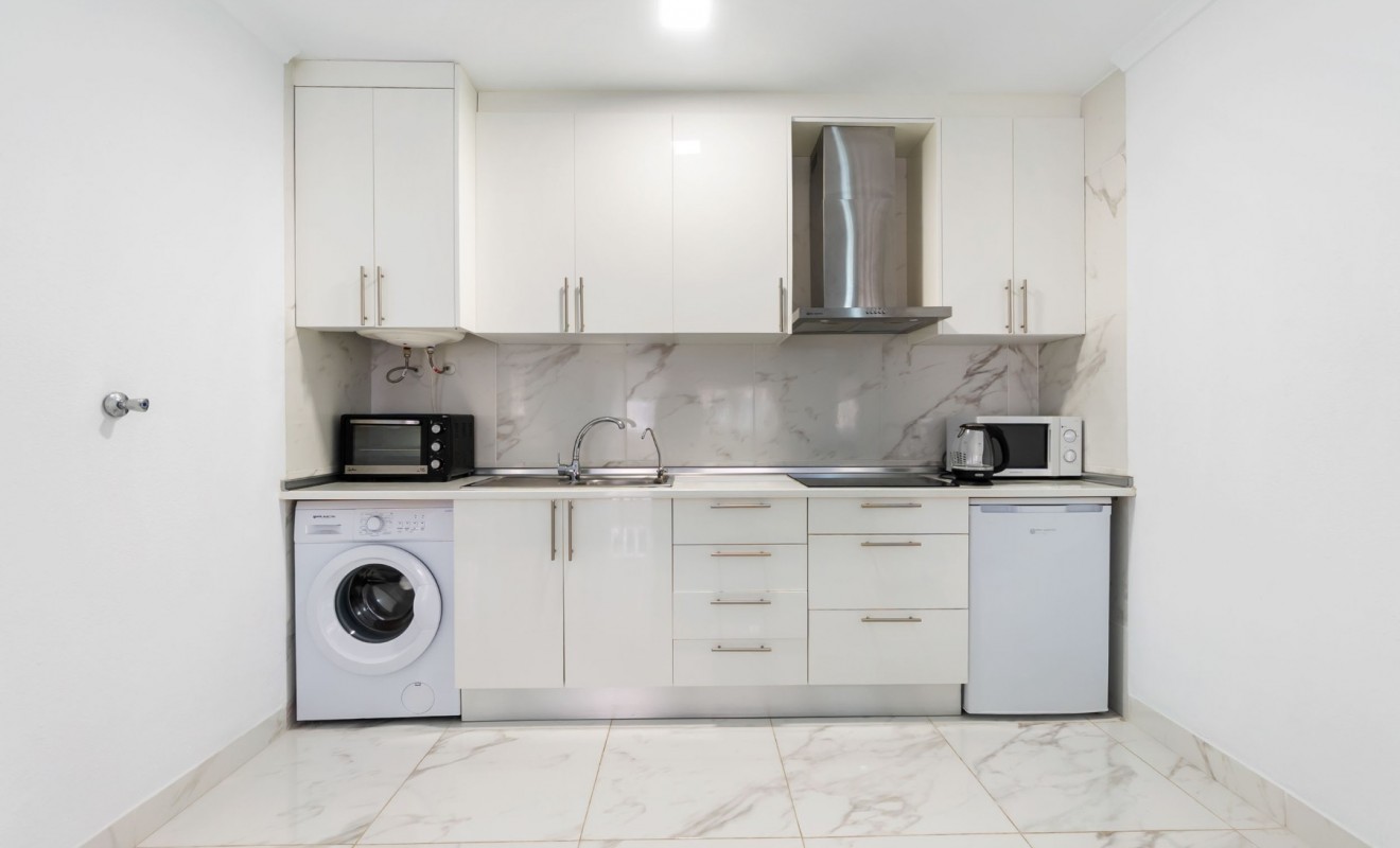 Sale - Apartment - Torrevieja - Centro