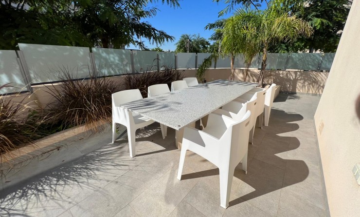 Wederverkoop - Villa - Mil Palmeras - Costa Blanca Sur