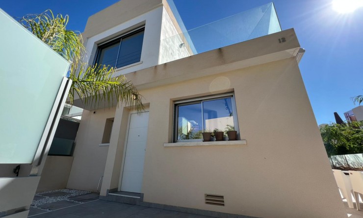 Wederverkoop - Villa - Mil Palmeras - Costa Blanca Sur