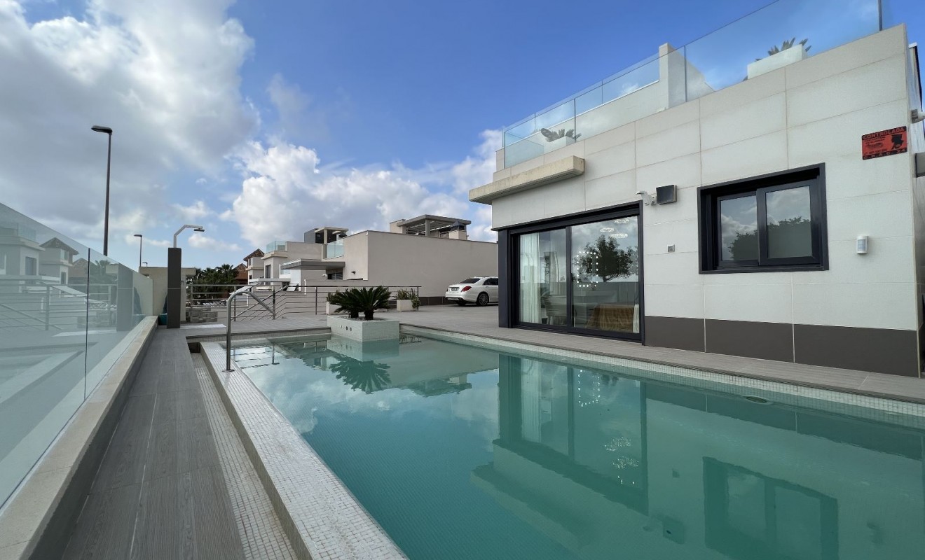 Sale - Villa - San Miguel de Salinas - Costa Blanca Sur