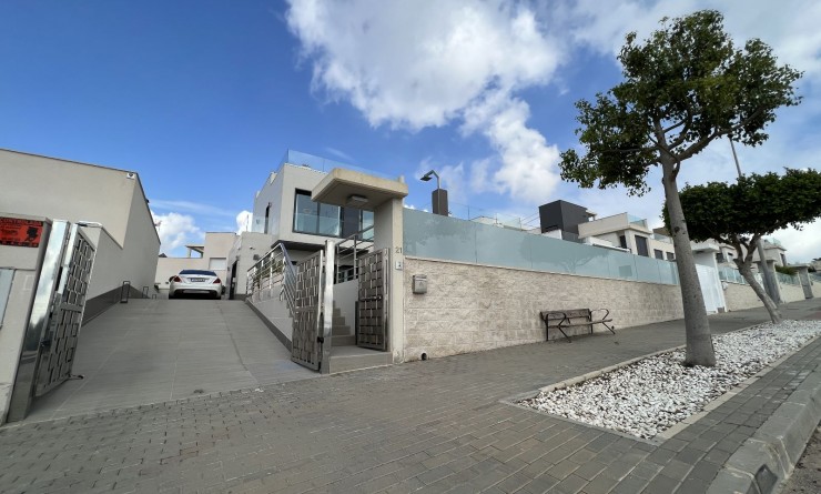 Sale - Villa - San Miguel de Salinas - Costa Blanca Sur