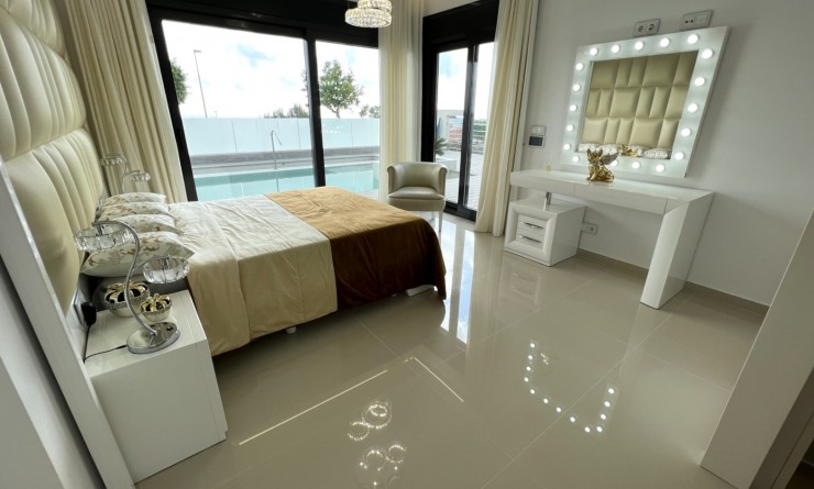 Sale - Villa - San Miguel de Salinas - Costa Blanca Sur