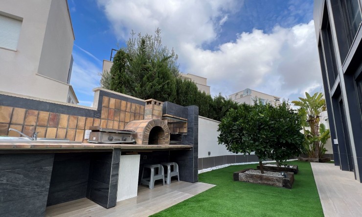 Sale - Villa - San Miguel de Salinas - Costa Blanca Sur