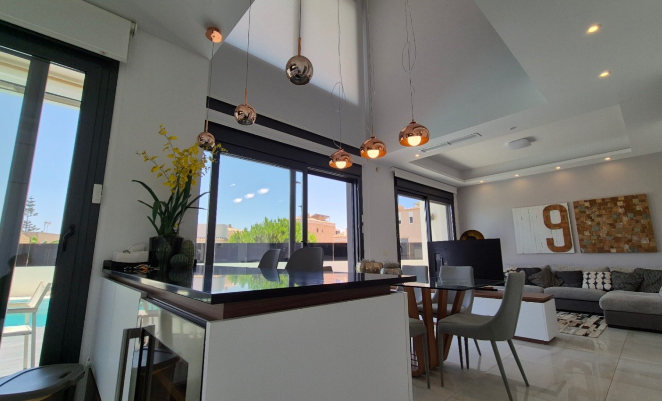 Wederverkoop - Villa - Torrevieja - Costa Blanca Sur