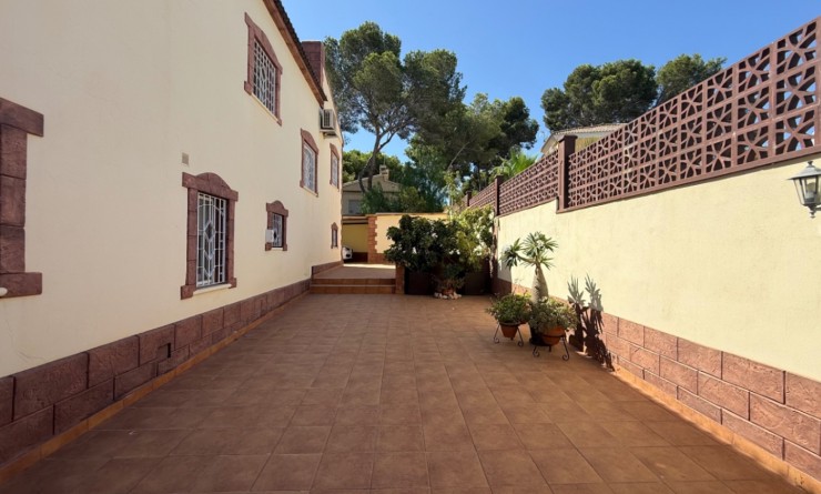 Wederverkoop - detached_house - Torrevieja - Costa Blanca Sur