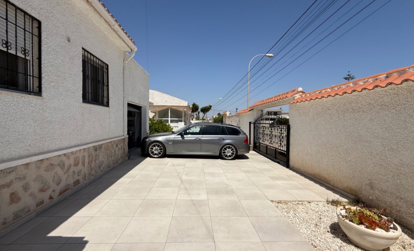 Revente - detached_house - Torrevieja - Costa Blanca Sur