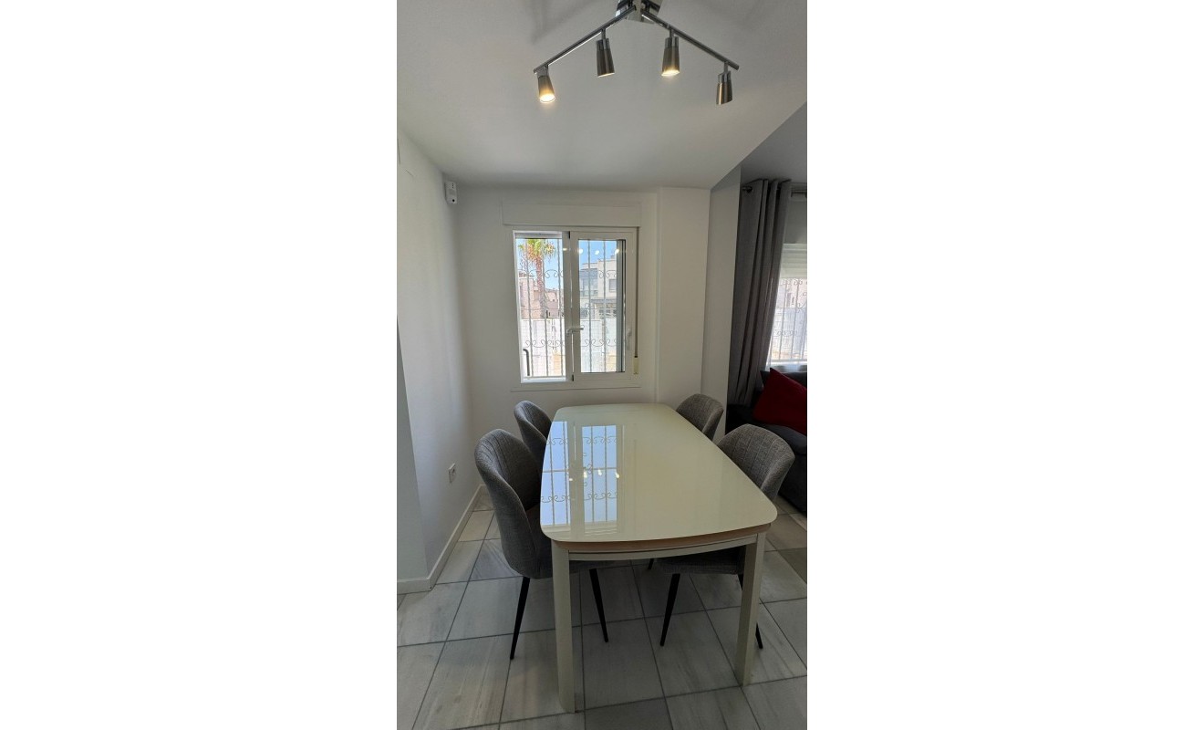 Sale - semi_detached_house - Torrevieja - Costa Blanca Sur