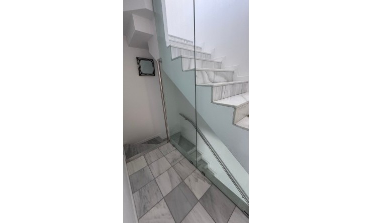 Sale - semi_detached_house - Torrevieja - Costa Blanca Sur