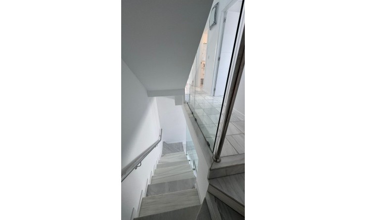 Sale - semi_detached_house - Torrevieja - Costa Blanca Sur