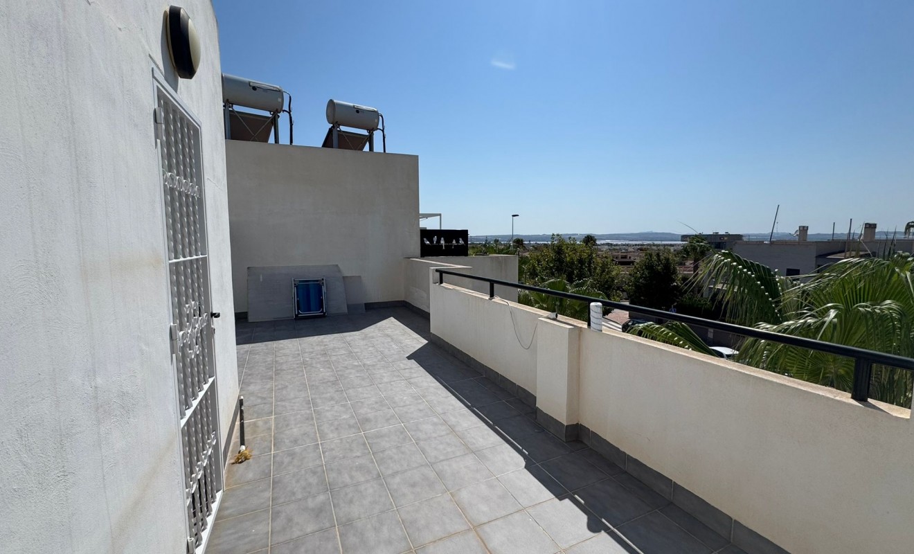 Sale - semi_detached_house - Torrevieja - Costa Blanca Sur