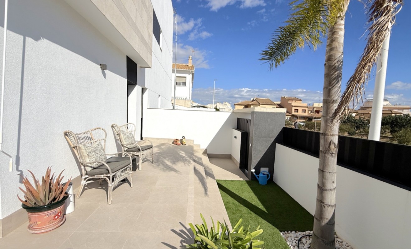 Sale - Apartment - Pilar de la Horadada - Costa Blanca Sur