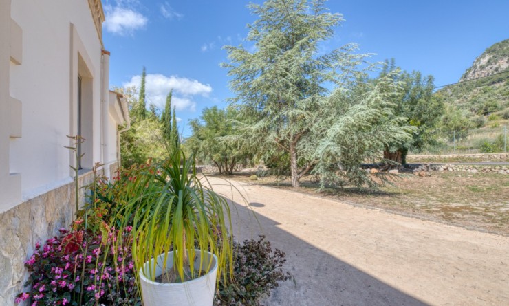 Revente - Villa - Esporlas - Mallorca