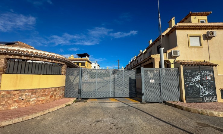 Wederverkoop - Herenhuis - Torrevieja - Nueva Torrevieja - Aguas Nuevas