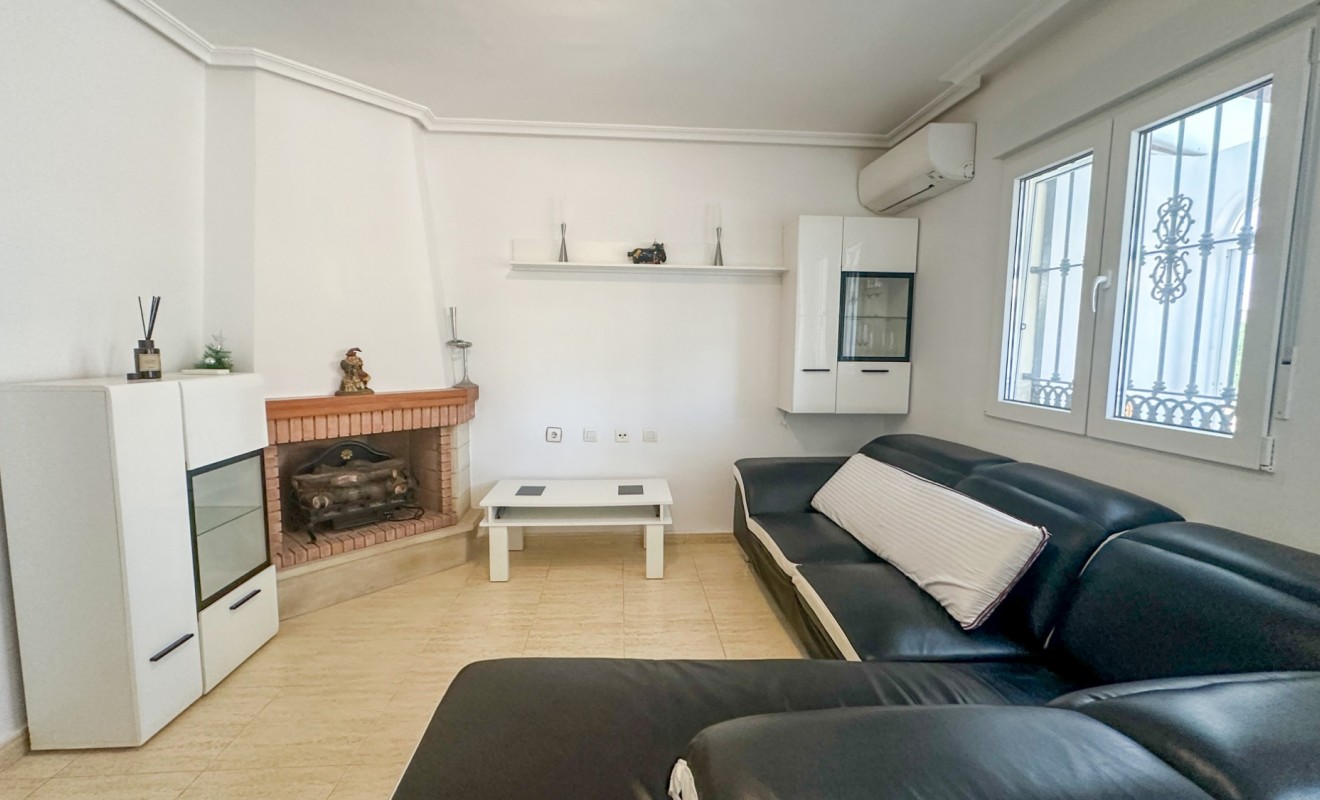 Wederverkoop - Herenhuis - Torrevieja - Nueva Torrevieja - Aguas Nuevas