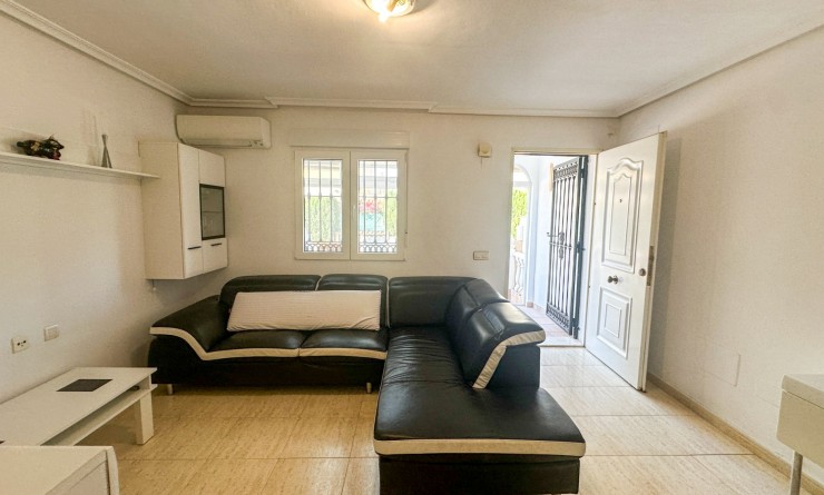 Wederverkoop - Herenhuis - Torrevieja - Nueva Torrevieja - Aguas Nuevas