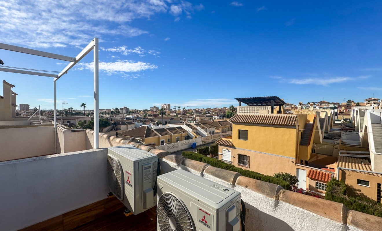 Wederverkoop - Herenhuis - Torrevieja - Nueva Torrevieja - Aguas Nuevas