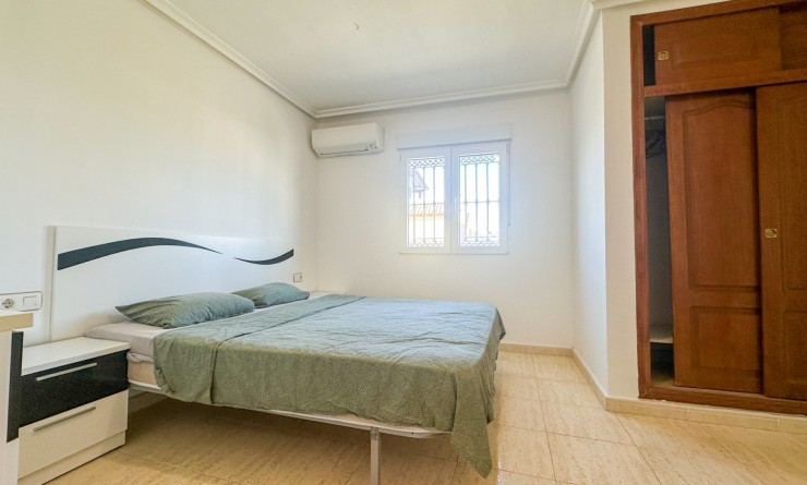 Wederverkoop - Herenhuis - Torrevieja - Nueva Torrevieja - Aguas Nuevas