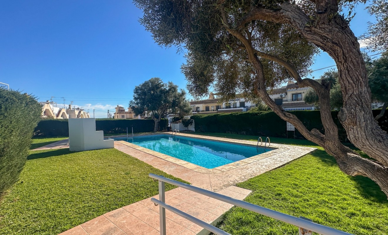 Wederverkoop - Herenhuis - Torrevieja - Nueva Torrevieja - Aguas Nuevas