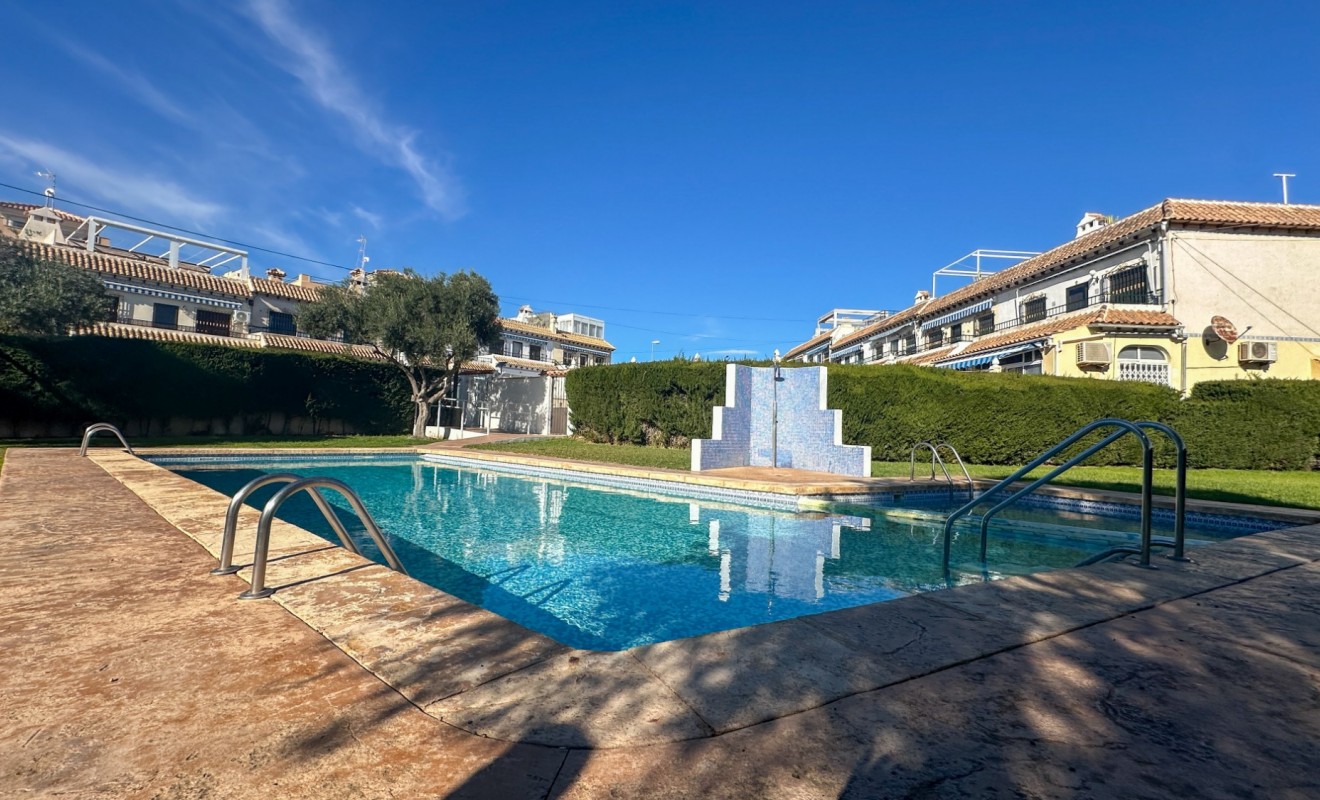 Wederverkoop - Herenhuis - Torrevieja - Nueva Torrevieja - Aguas Nuevas