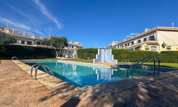 Wederverkoop - Herenhuis - Torrevieja - Nueva Torrevieja - Aguas Nuevas